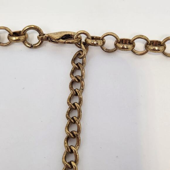 Art Deco Style Green Rhinestone Statement Necklace Gold Tone Costume Jewelry - Picture 4 of 6